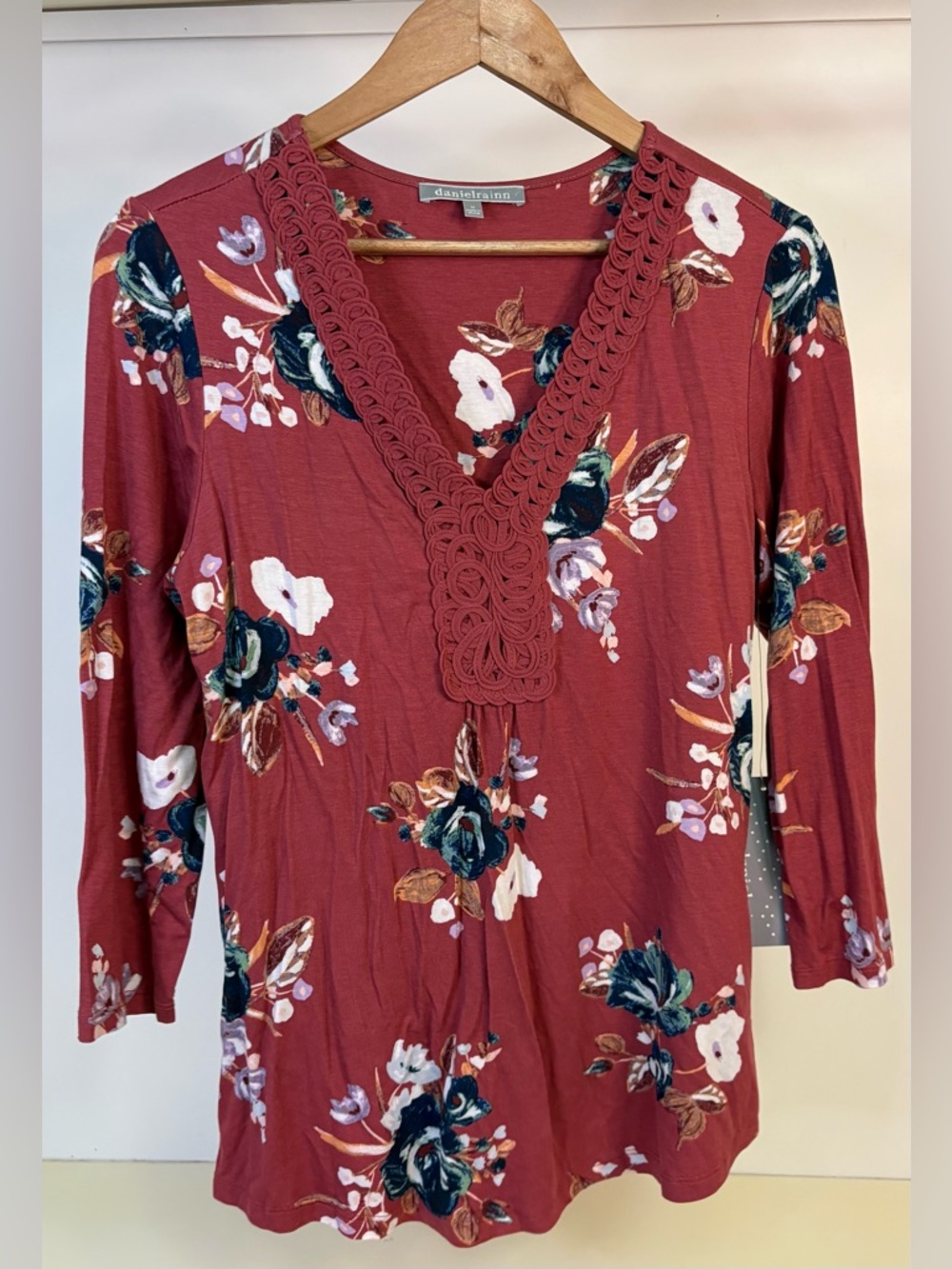 Daniel Rainn Rust Floral Crochet-Trim V-Neck Long Sleeve Top